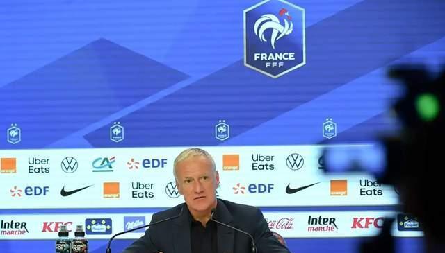 src, 任盈, img src, 任盈, img