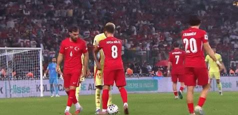 是对亚马尔 是对亚马尔