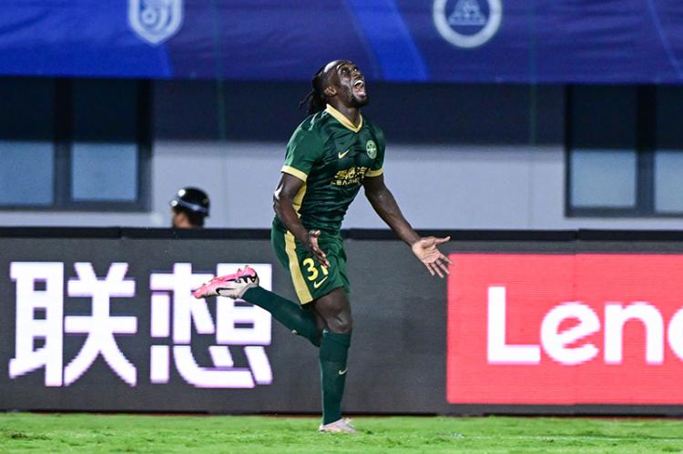 防守型中场 防守型中场